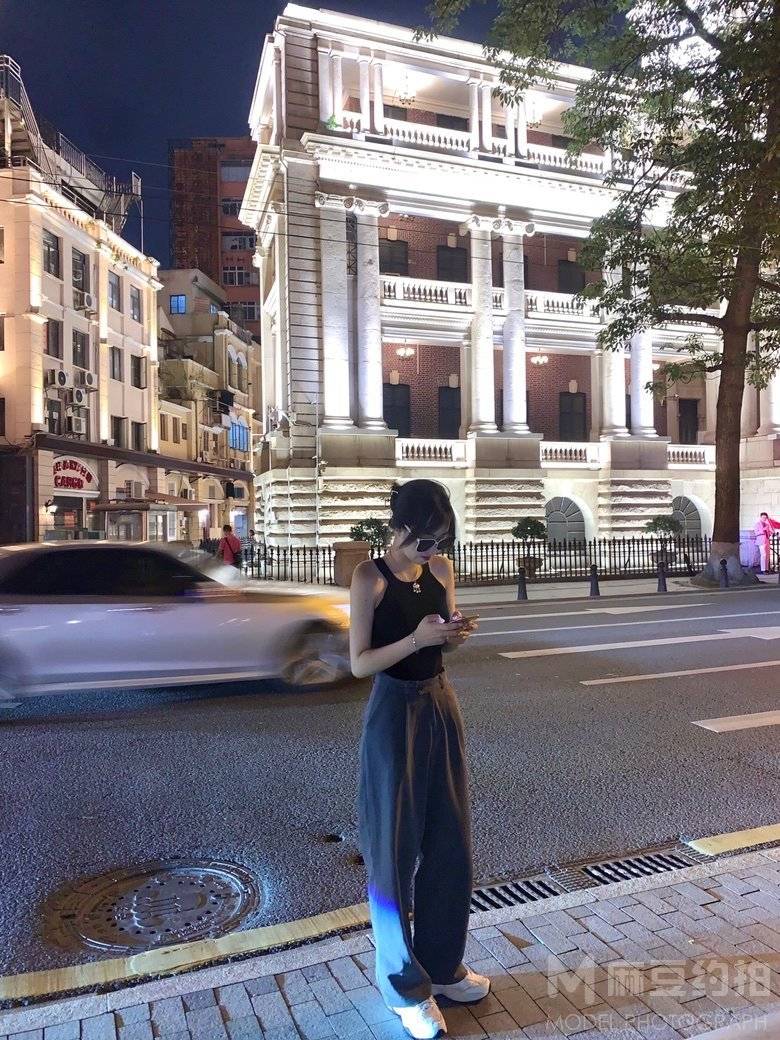 校园模特