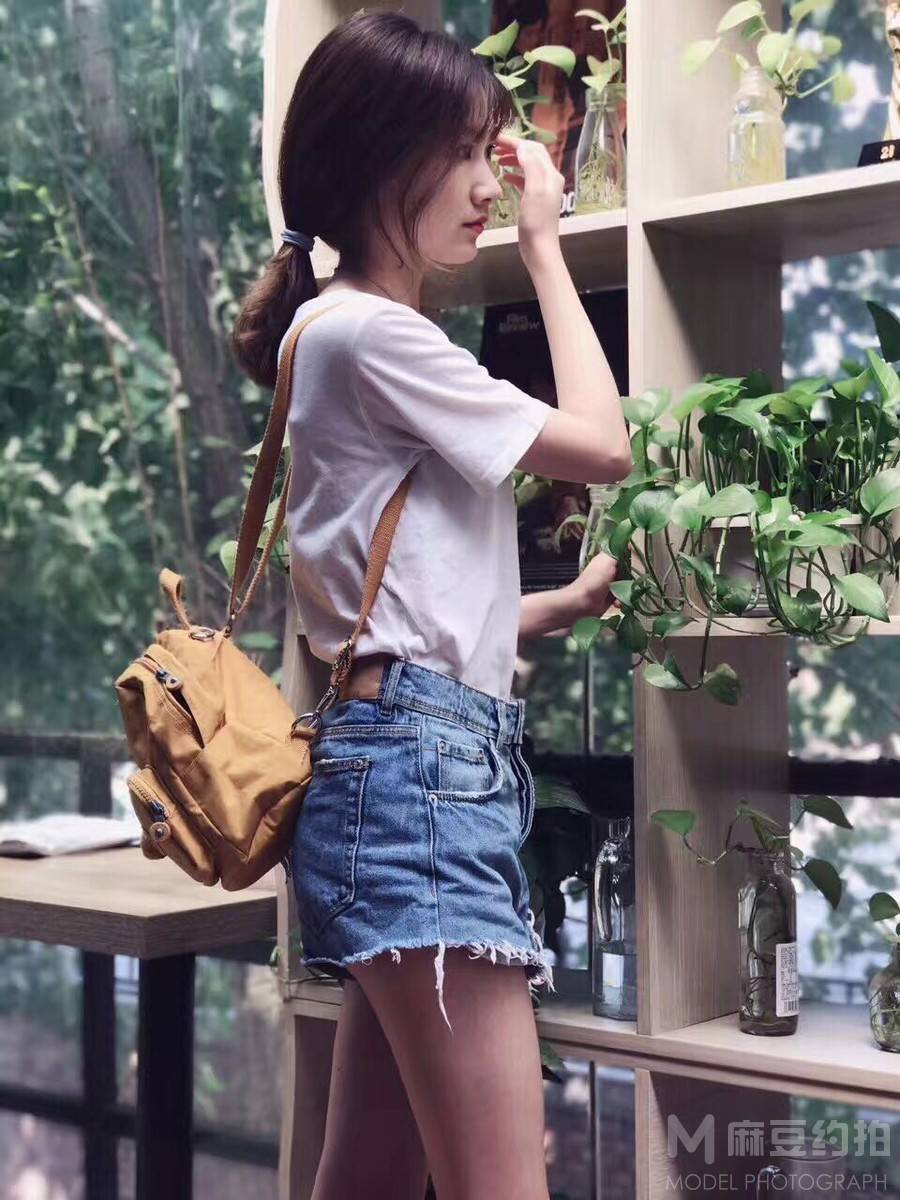 清新模特
