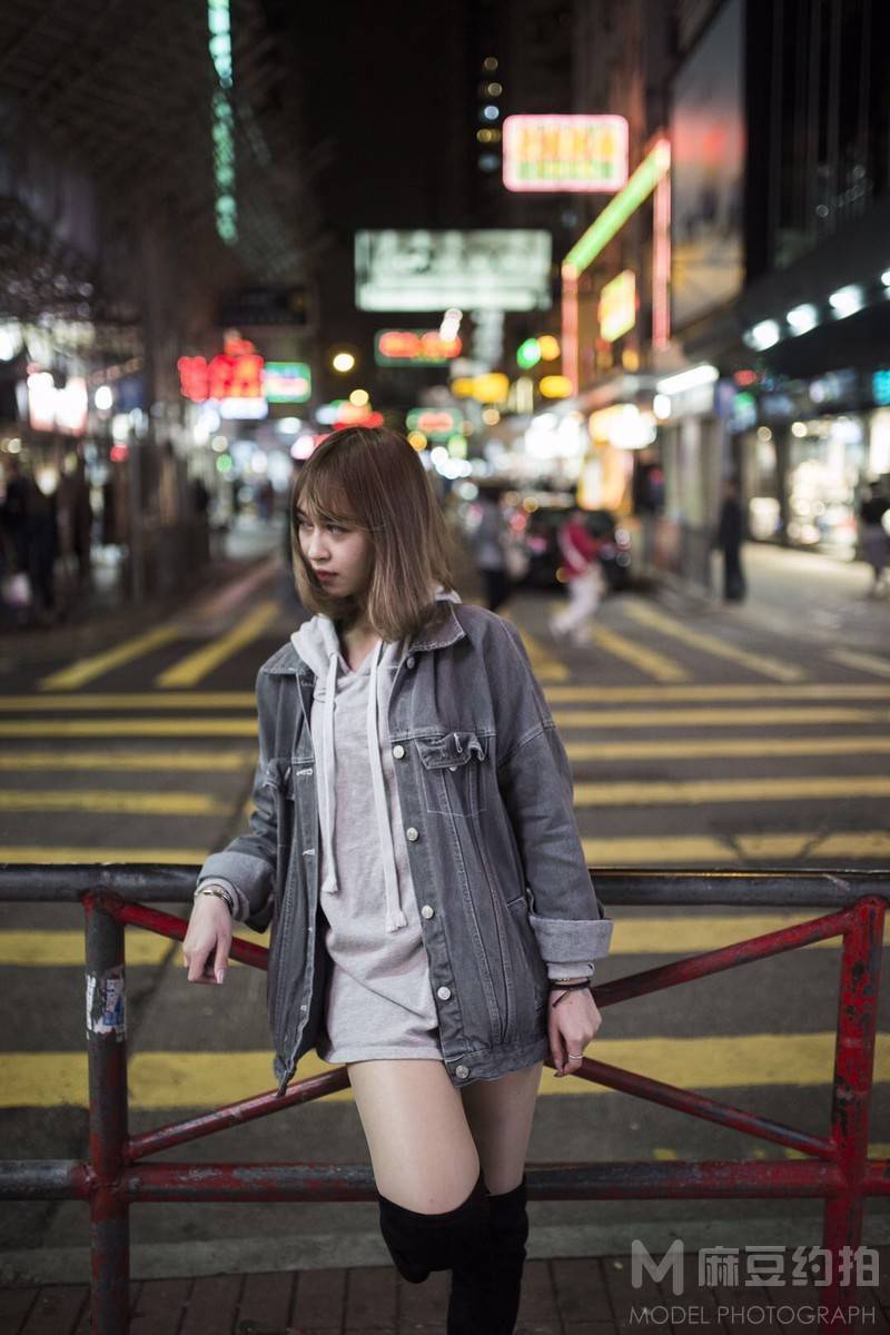 夜景模特
