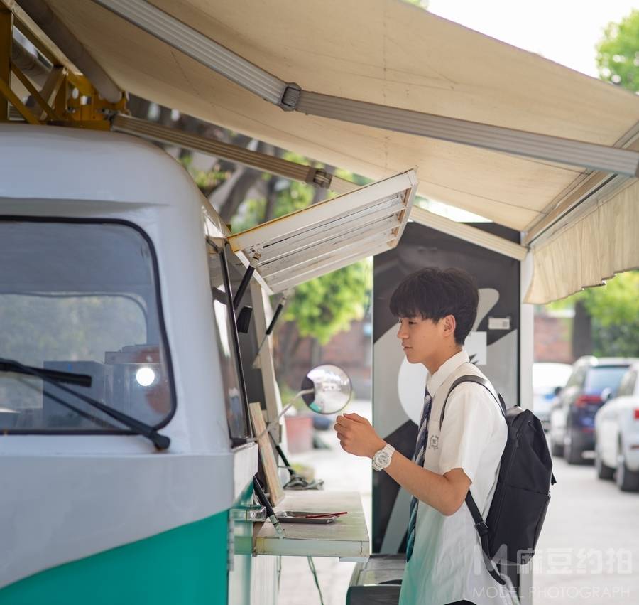 清新模特