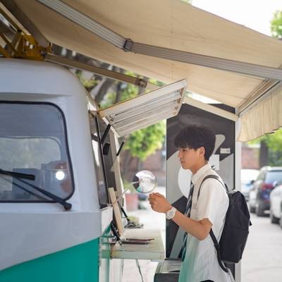 清新模特