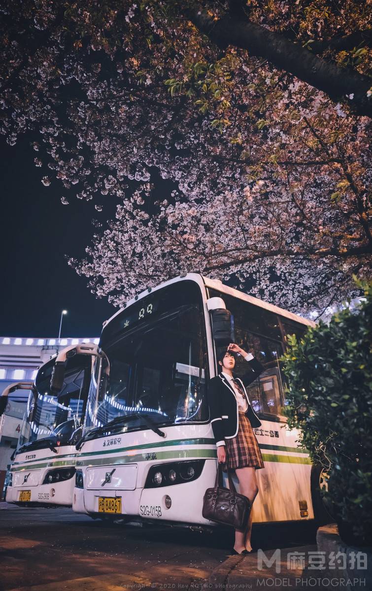 夜景模特