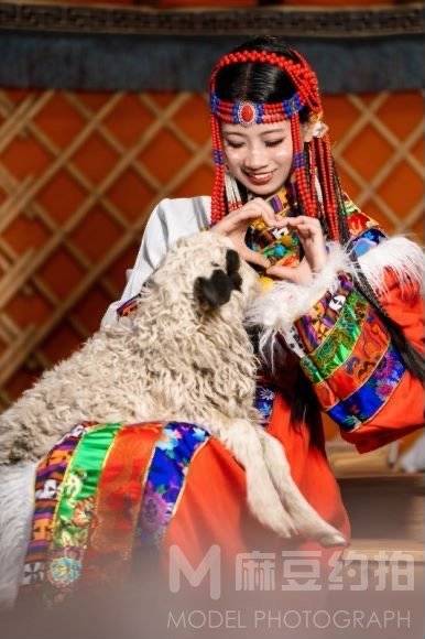 妆容模特