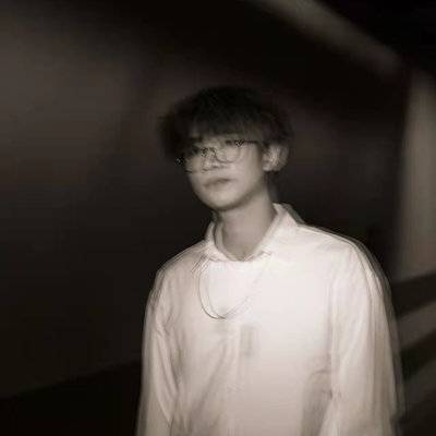 黑白模特