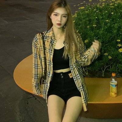 黑白模特