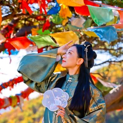 汉服模特