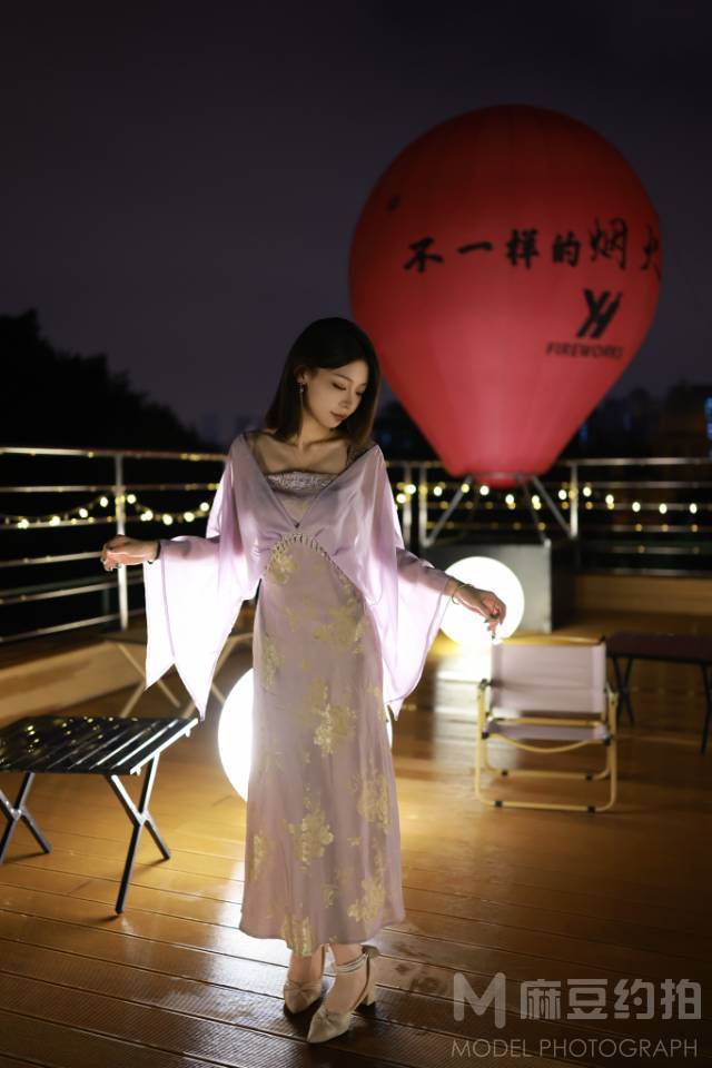 夜景模特