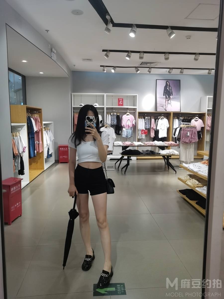清新模特