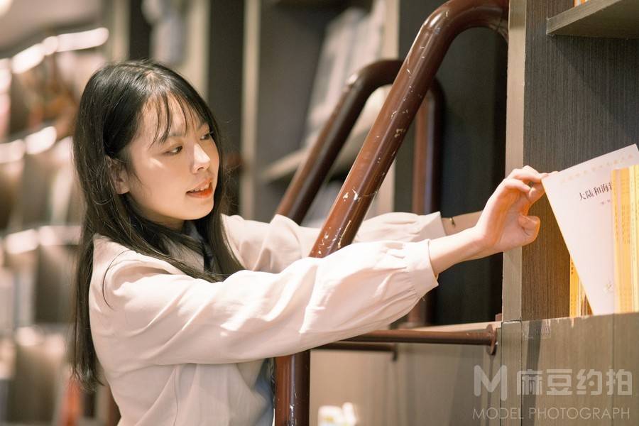 胶片模特