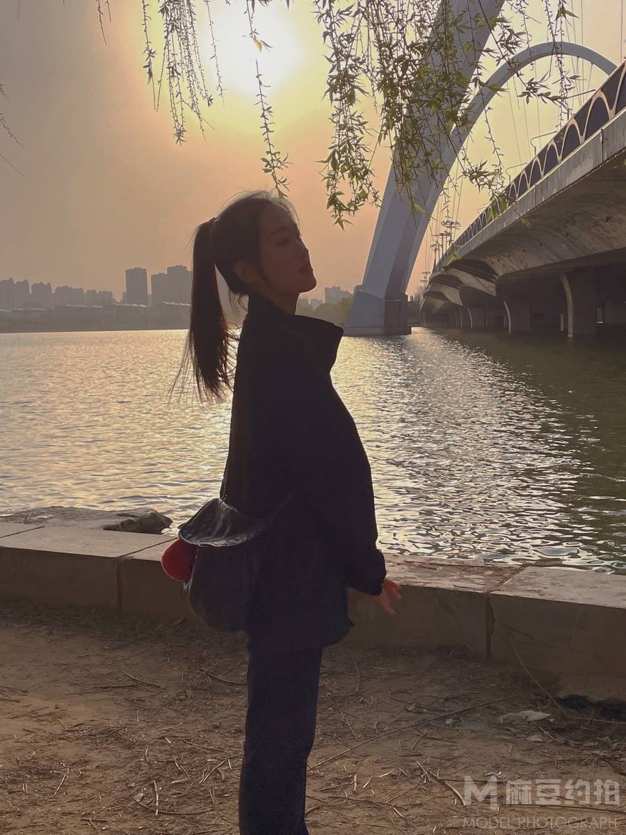 宝丽来模特