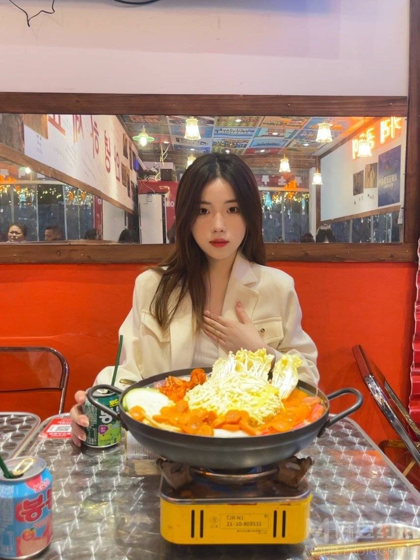 少女模特