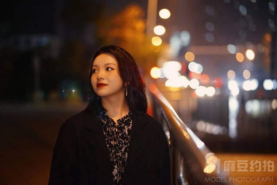 夜景模特