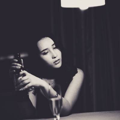 黑白模特