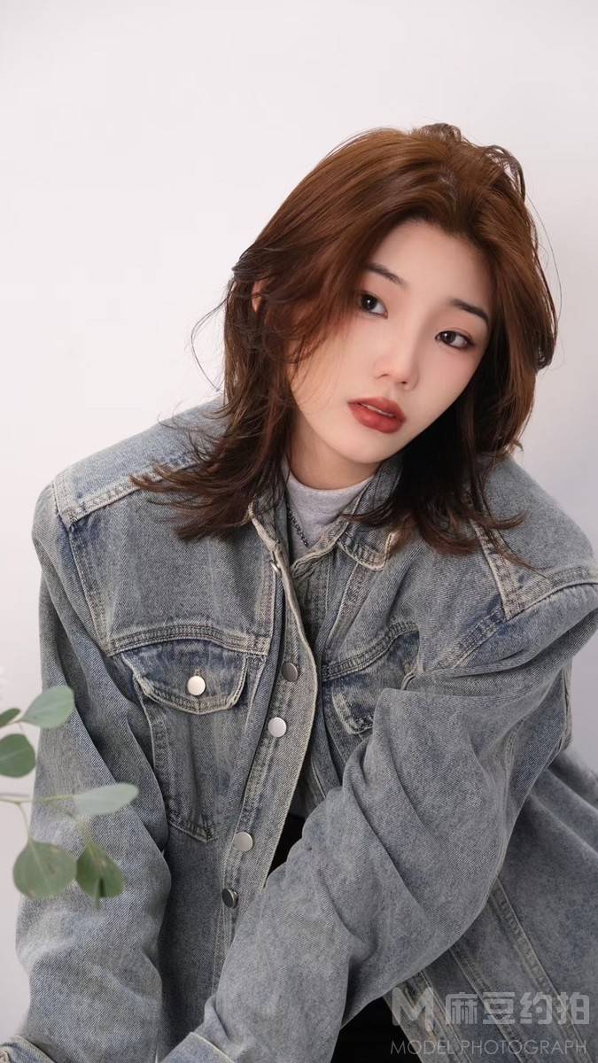 黑白模特
