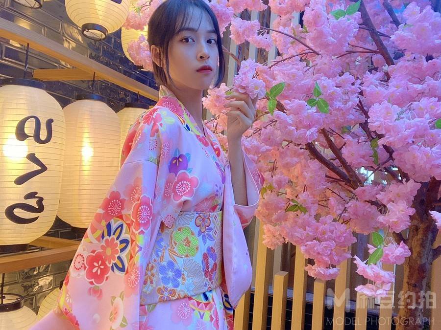 和服模特