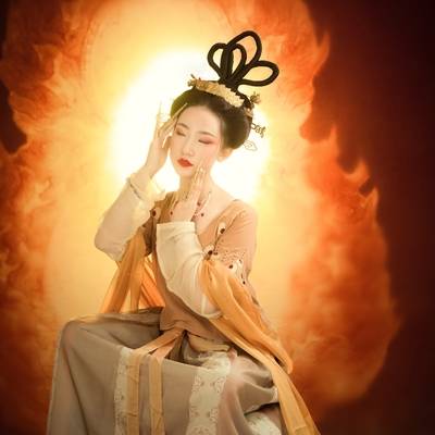 汉服模特