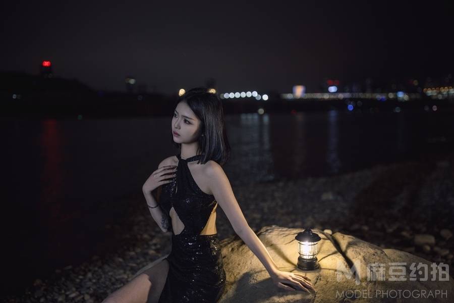 夜景模特