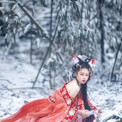 汉服模特