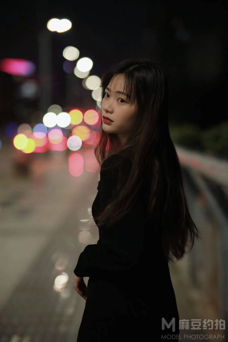 黑白模特