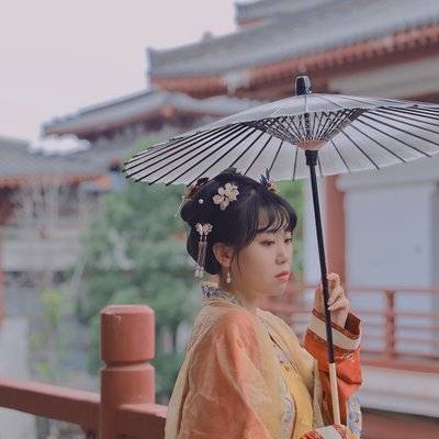 汉服模特