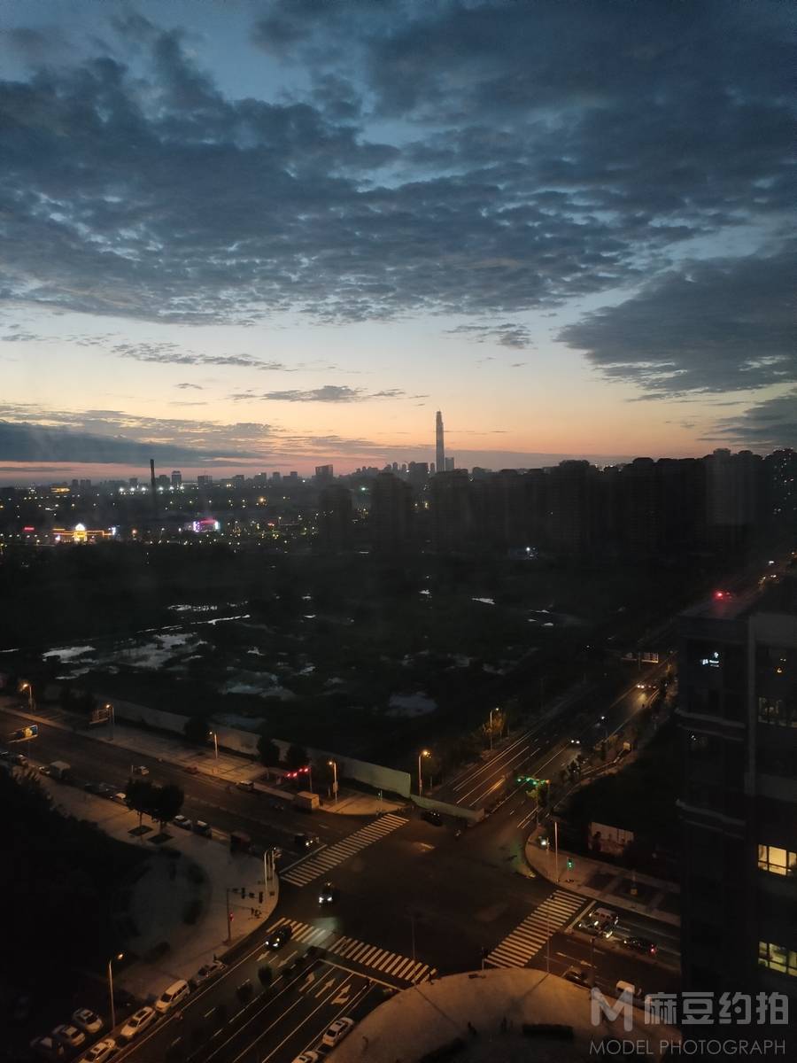 夜景模特