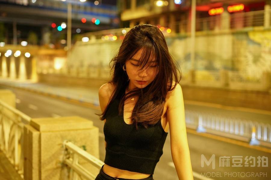 夜景模特