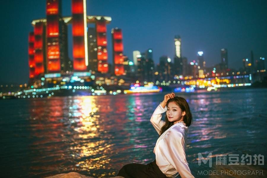 夜景模特
