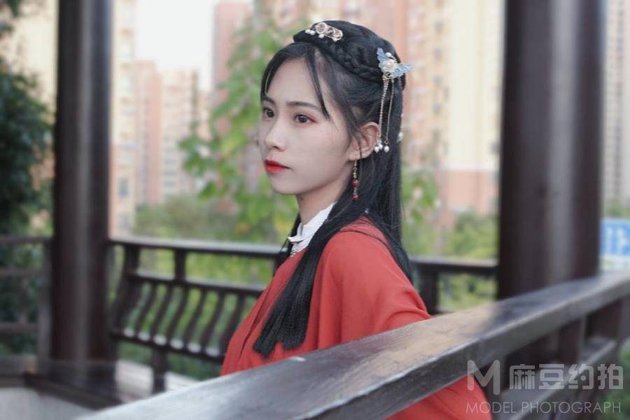汉服模特
