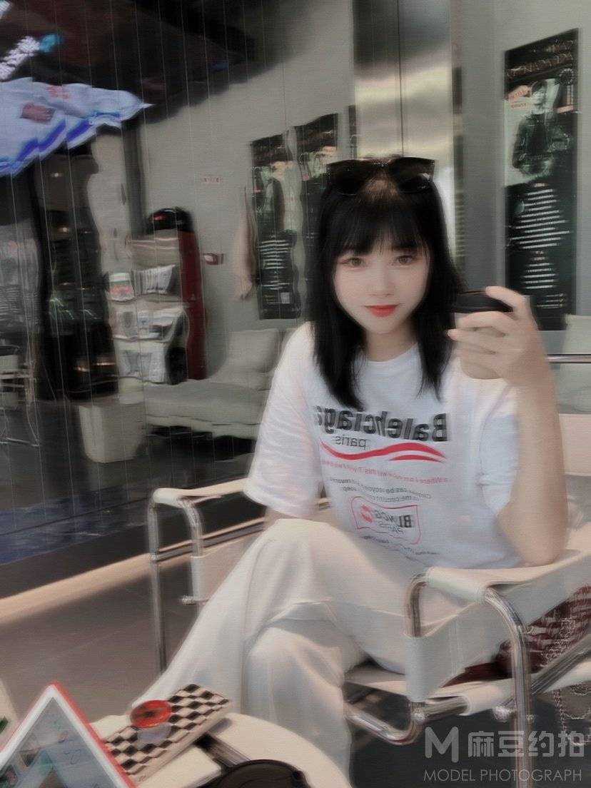 纪实模特