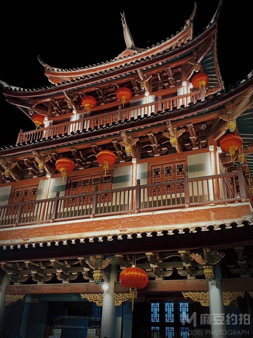 夜景模特