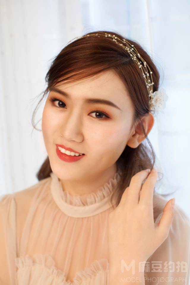 妆容模特