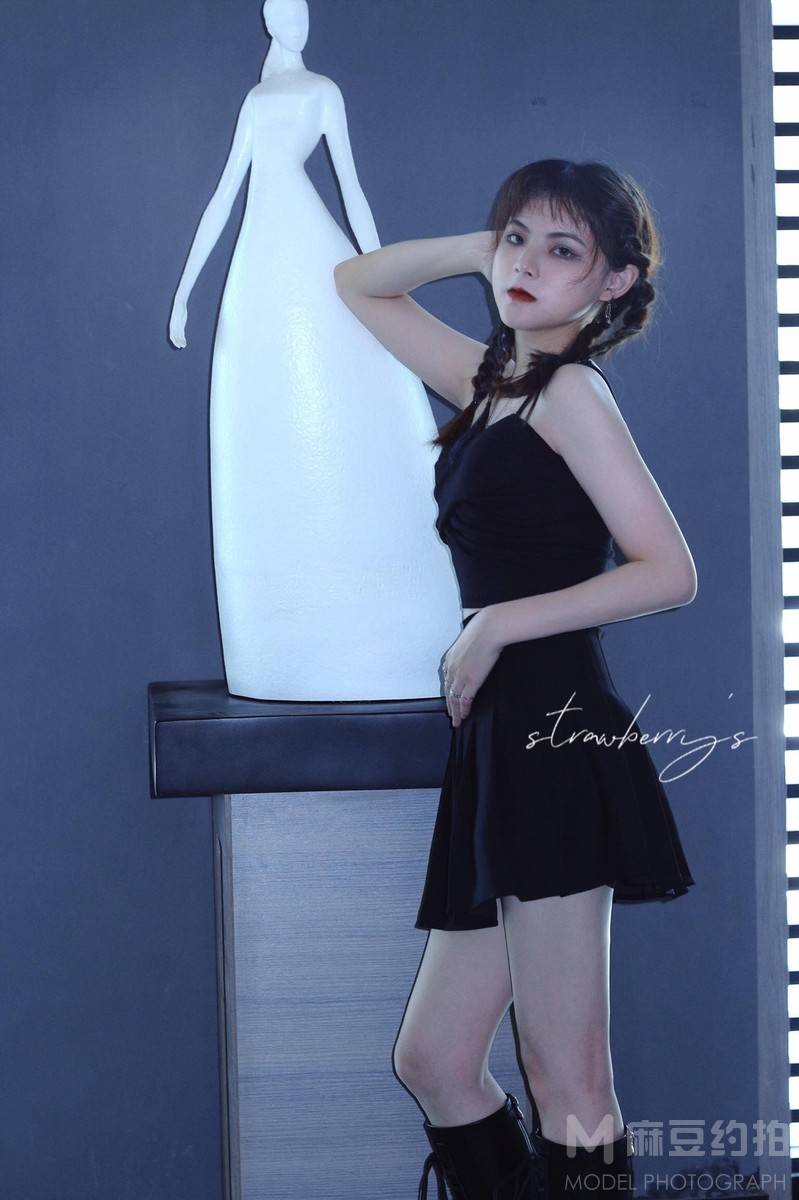 暗黑模特