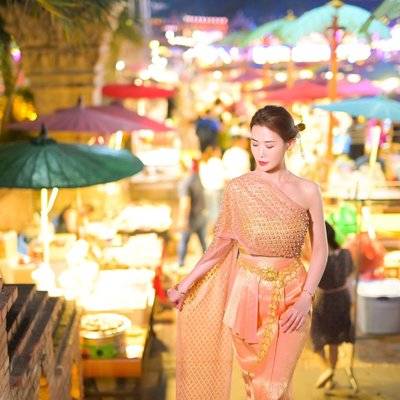 夜景模特