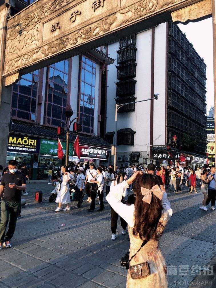 校园模特