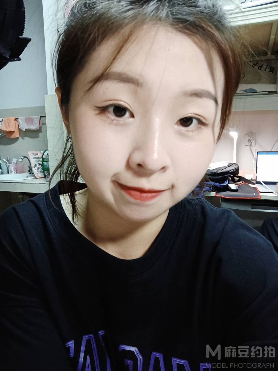 纪实模特