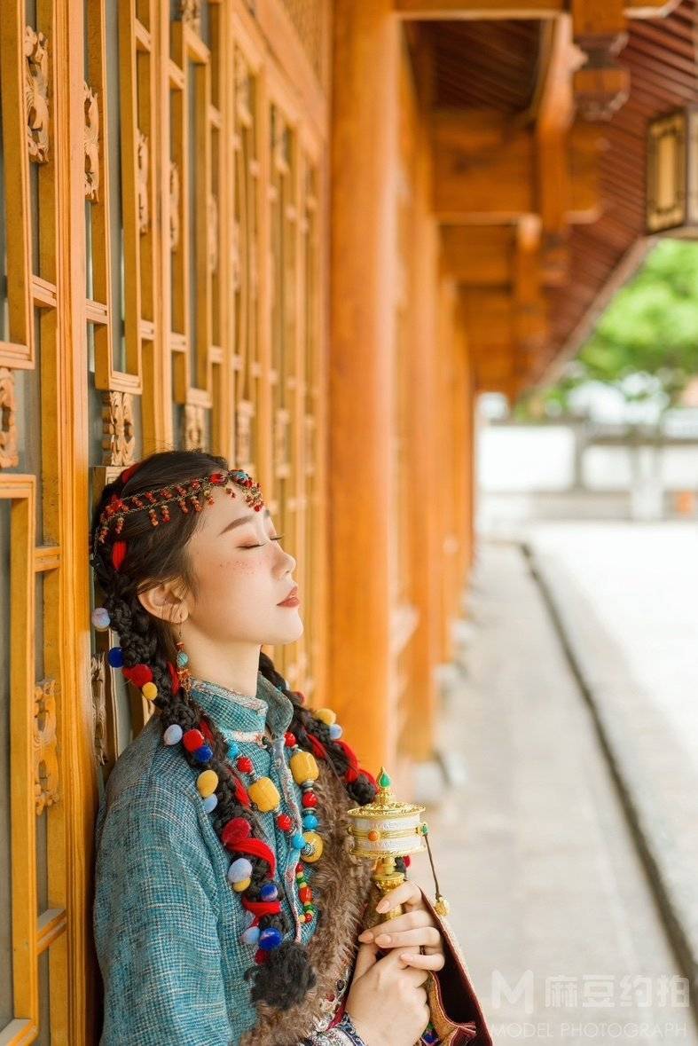 妆容模特