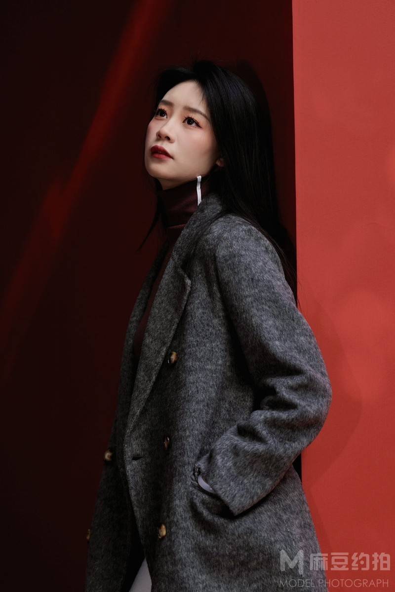 情绪模特