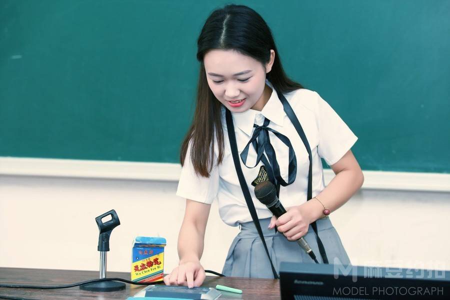 校园模特