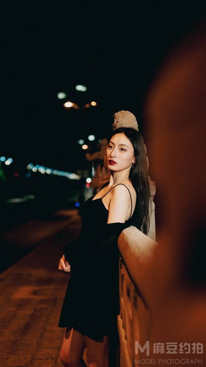 夜景模特