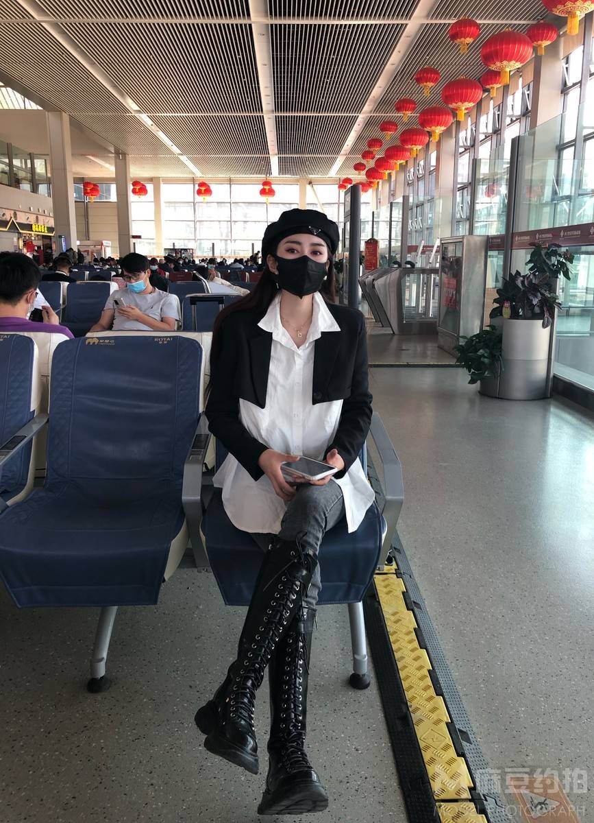妆容模特