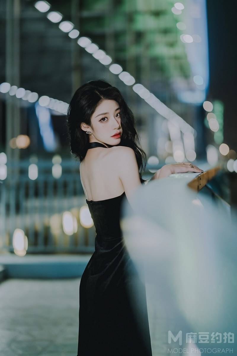 夜景模特