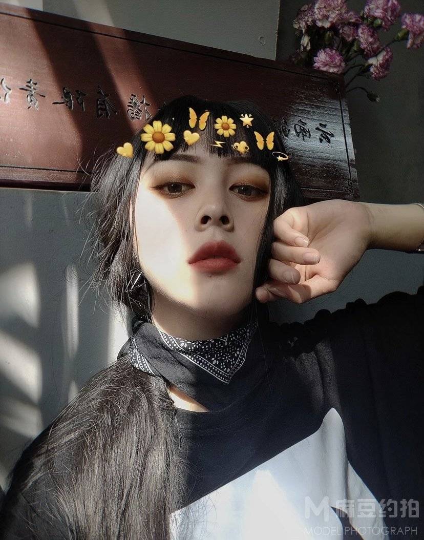 妆容模特