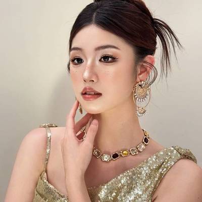 妆容模特
