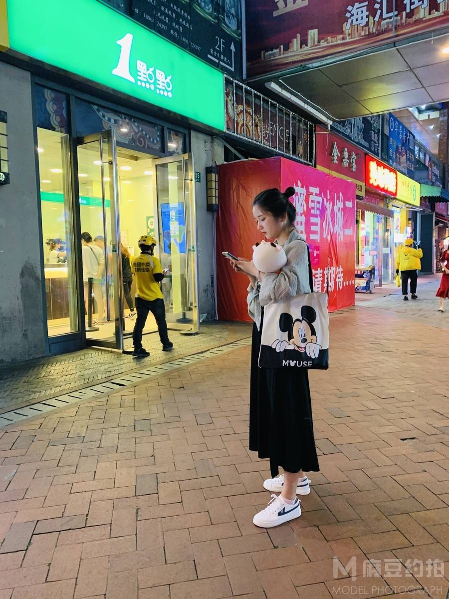 民国模特