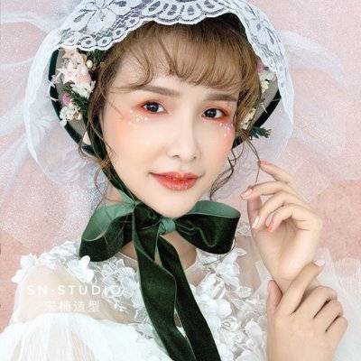 妆容模特