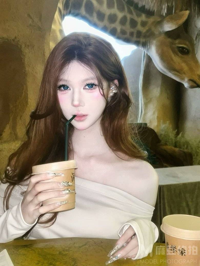 妆容模特