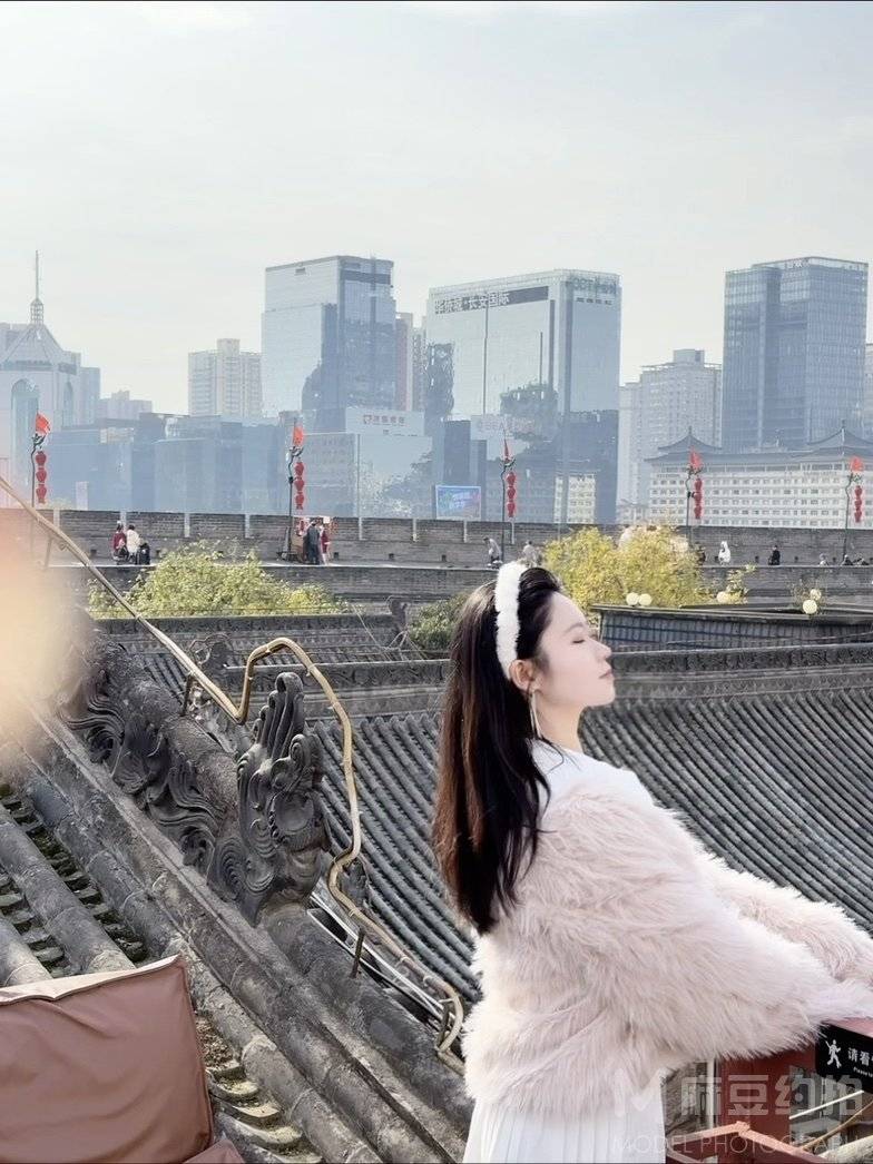 黑白模特