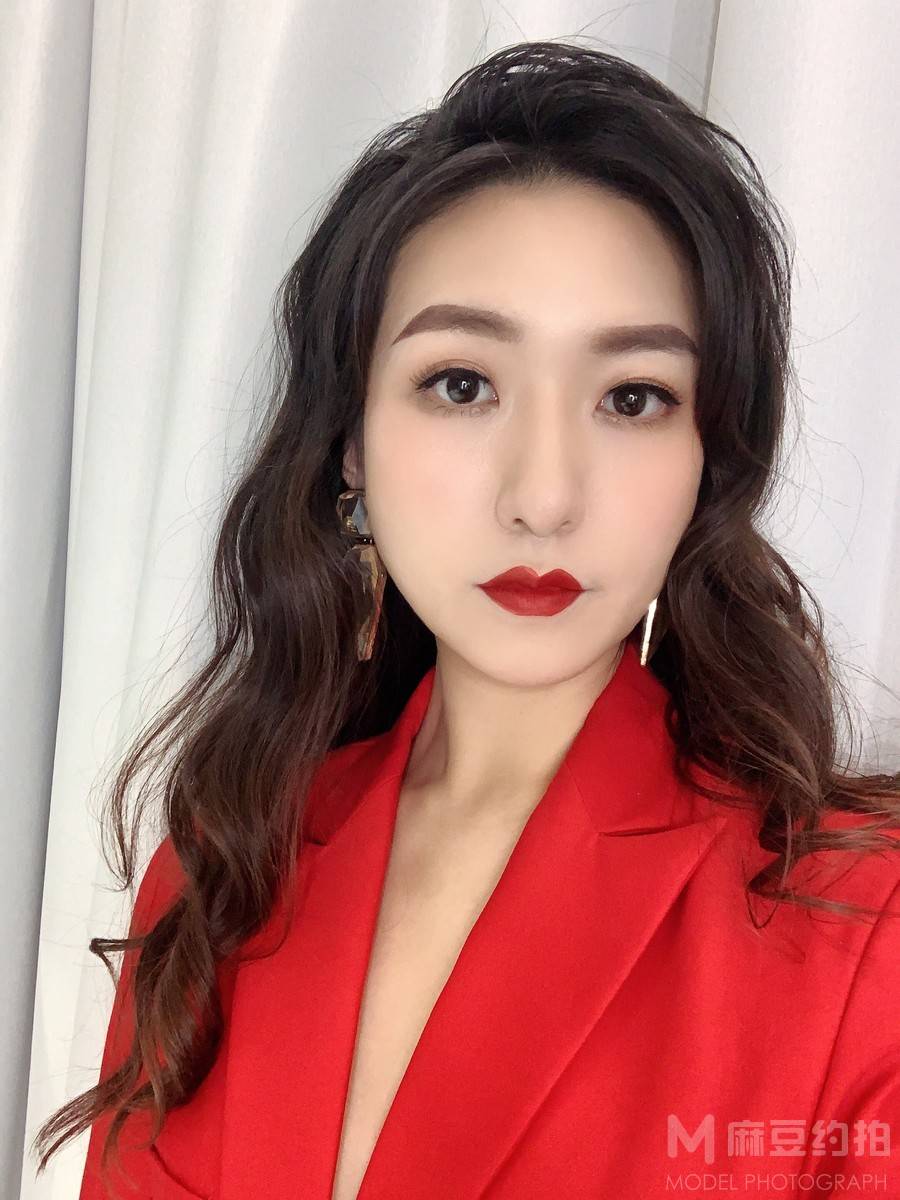 清新模特