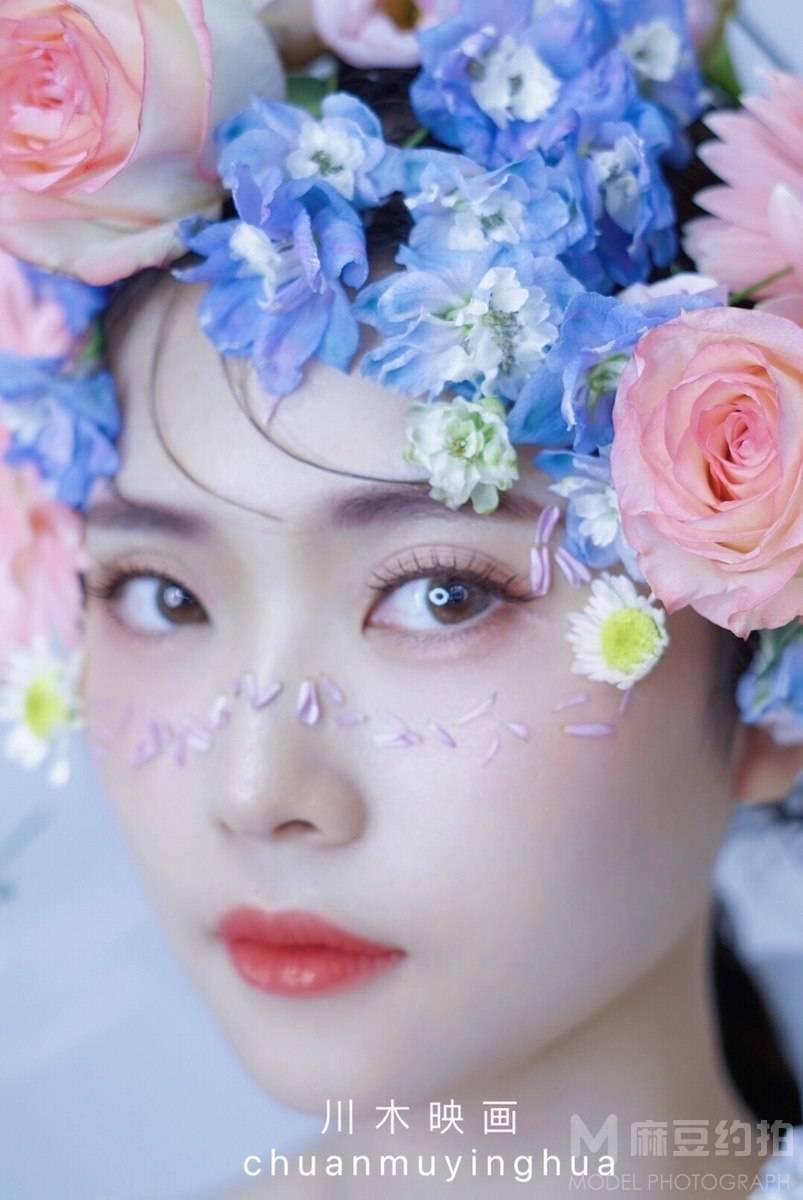 妆容模特
