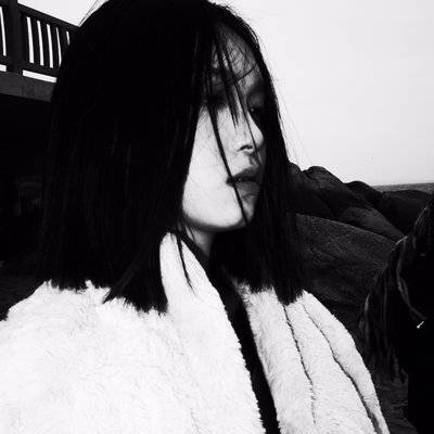黑白模特